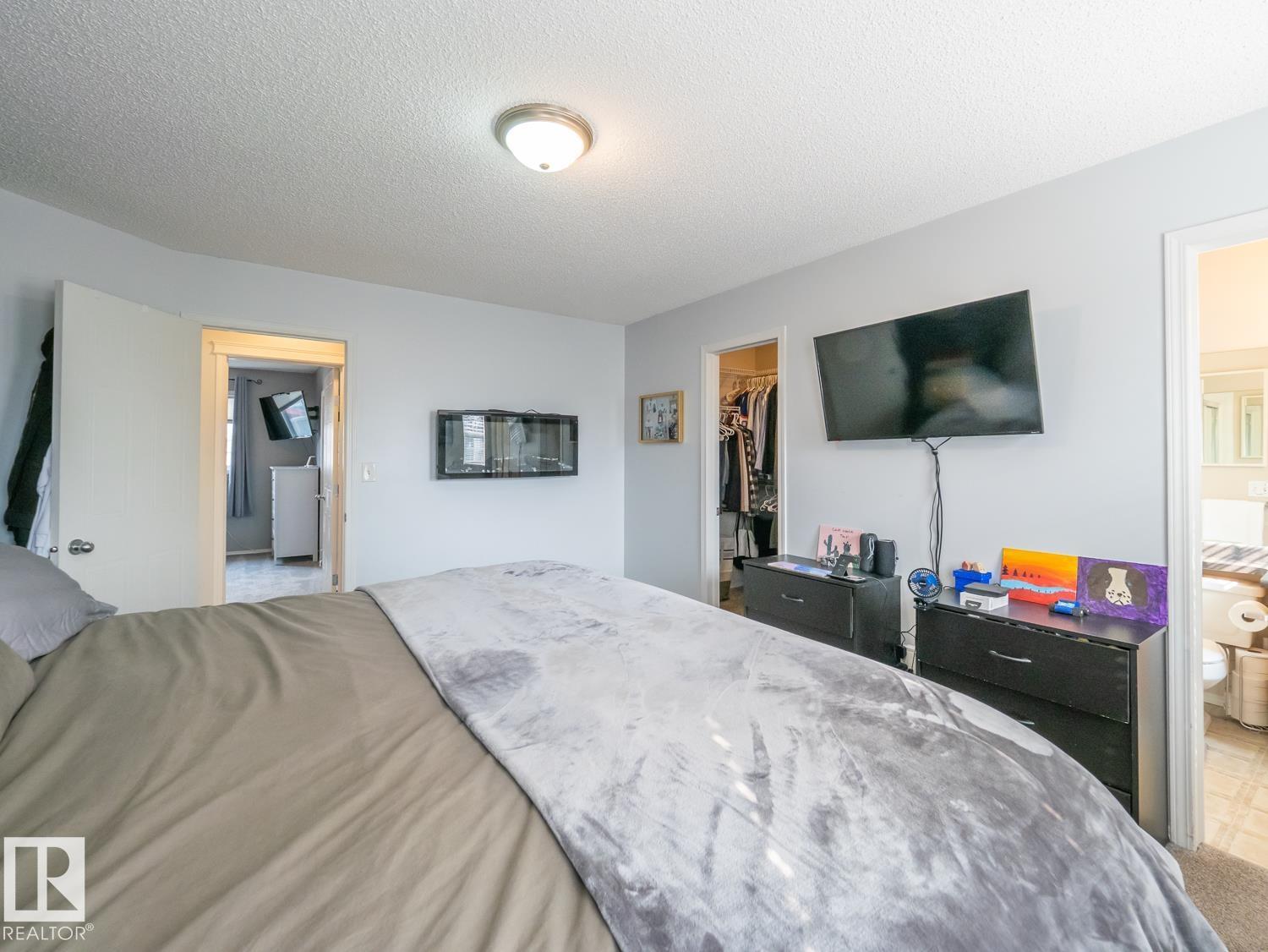 12124 17 AV SW - 19