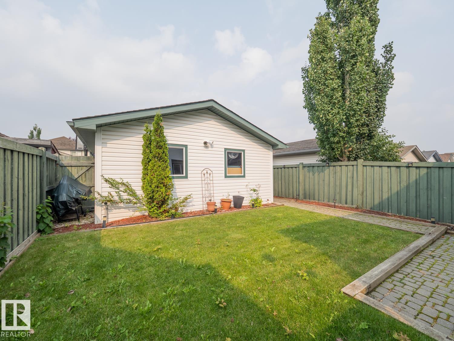 12124 17 AV SW - 35