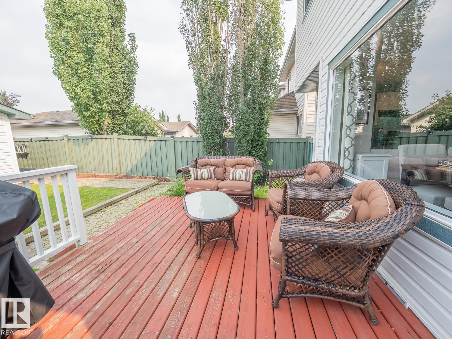 12124 17 AV SW - 36