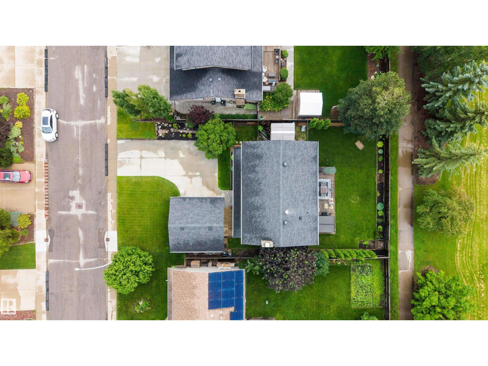 11233 34A AV NW - 41