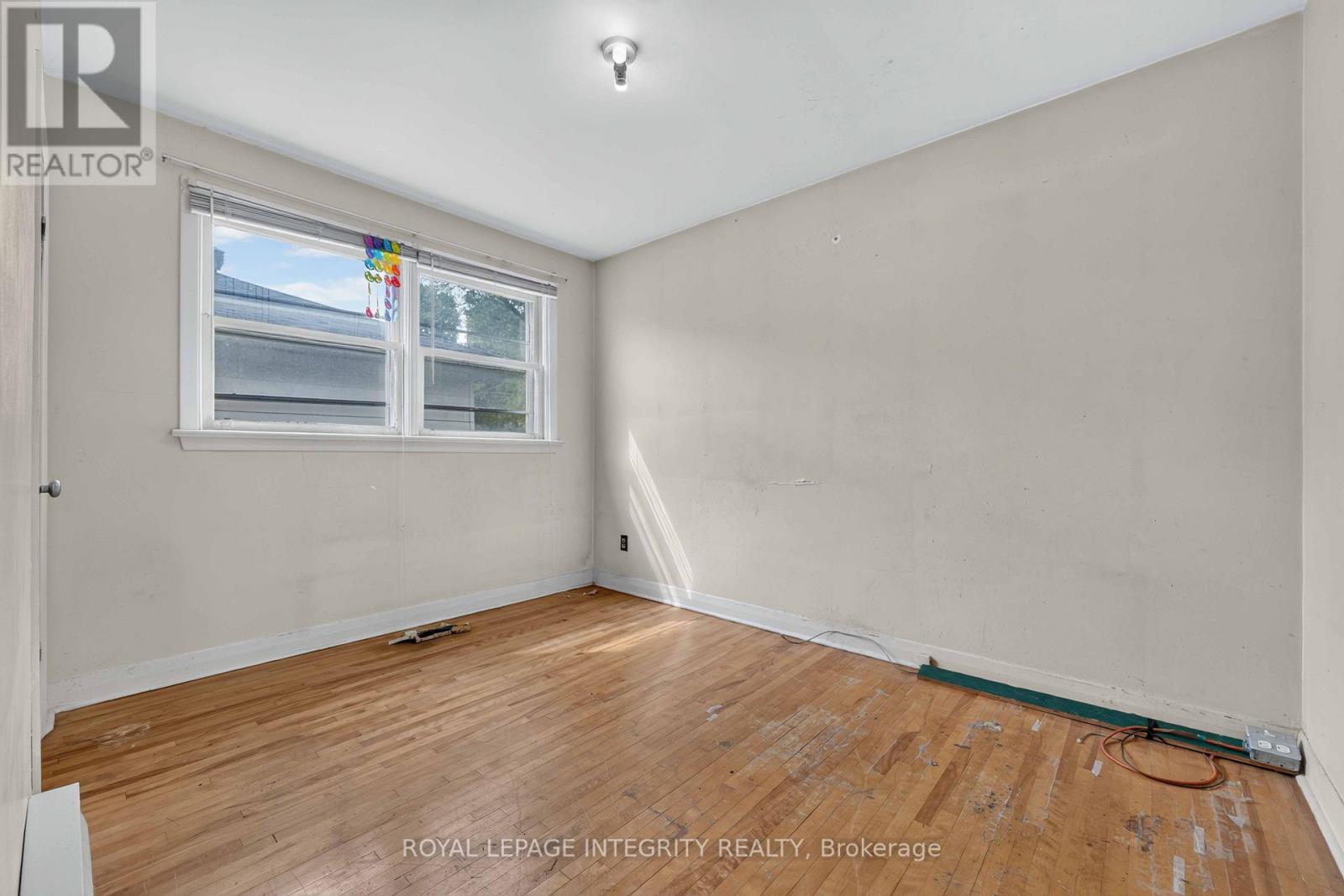 1274 WOODROFFE AVENUE - 12