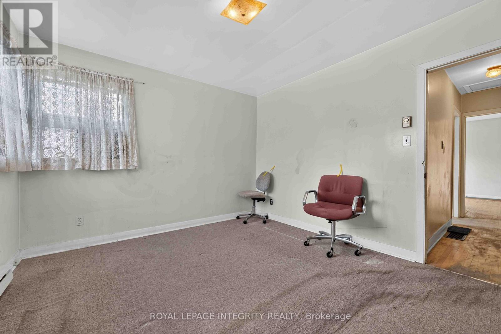 1274 WOODROFFE AVENUE - 16