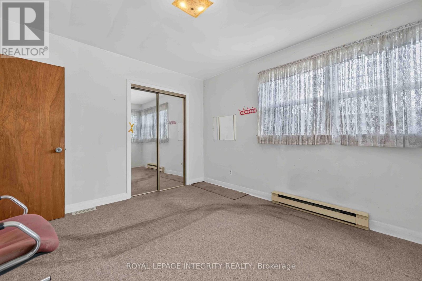 1274 WOODROFFE AVENUE - 17