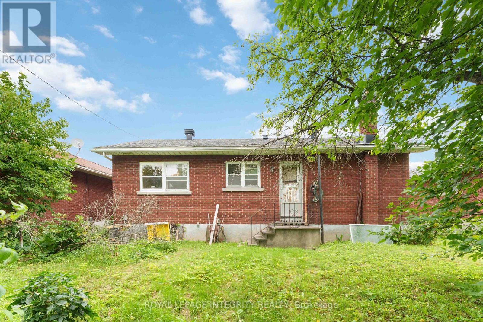 1274 WOODROFFE AVENUE - 30