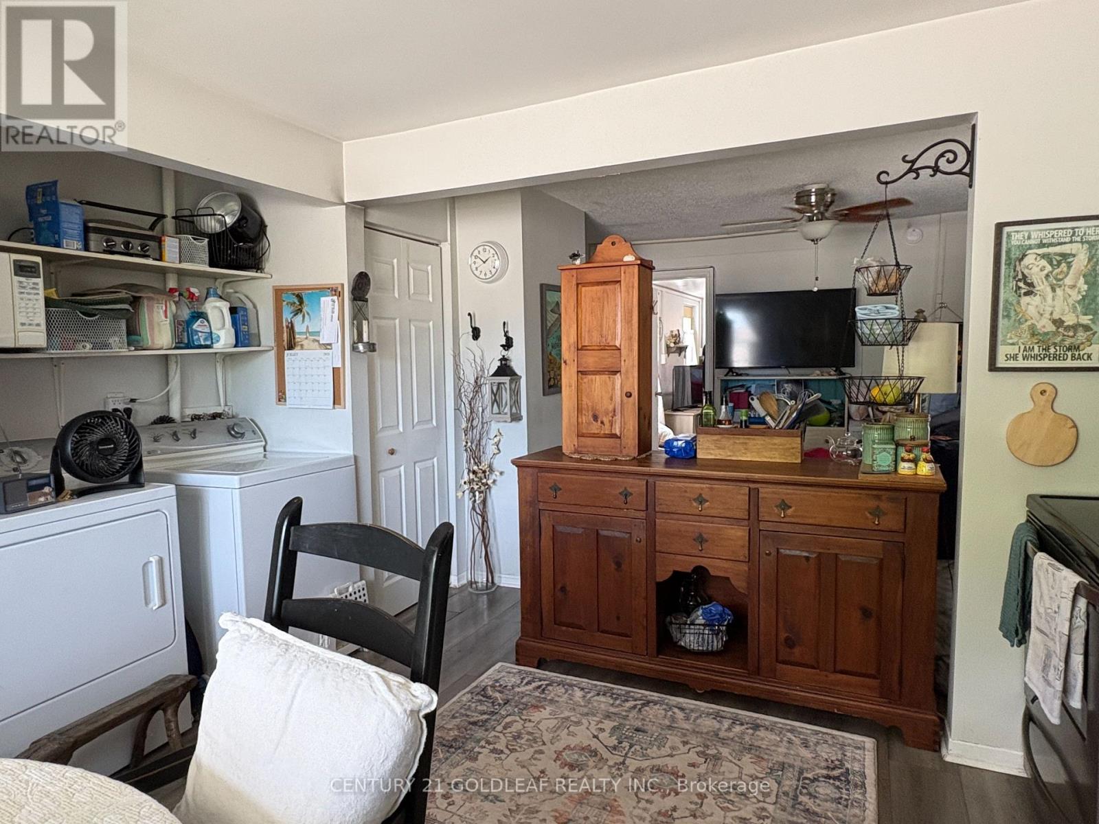 3766 CHAMPLAIN STREET - 15