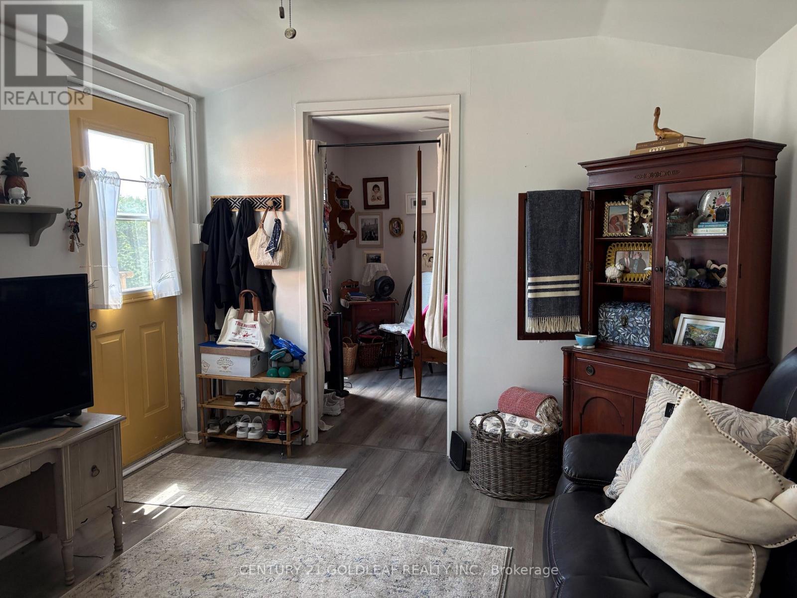 3766 CHAMPLAIN STREET - 19