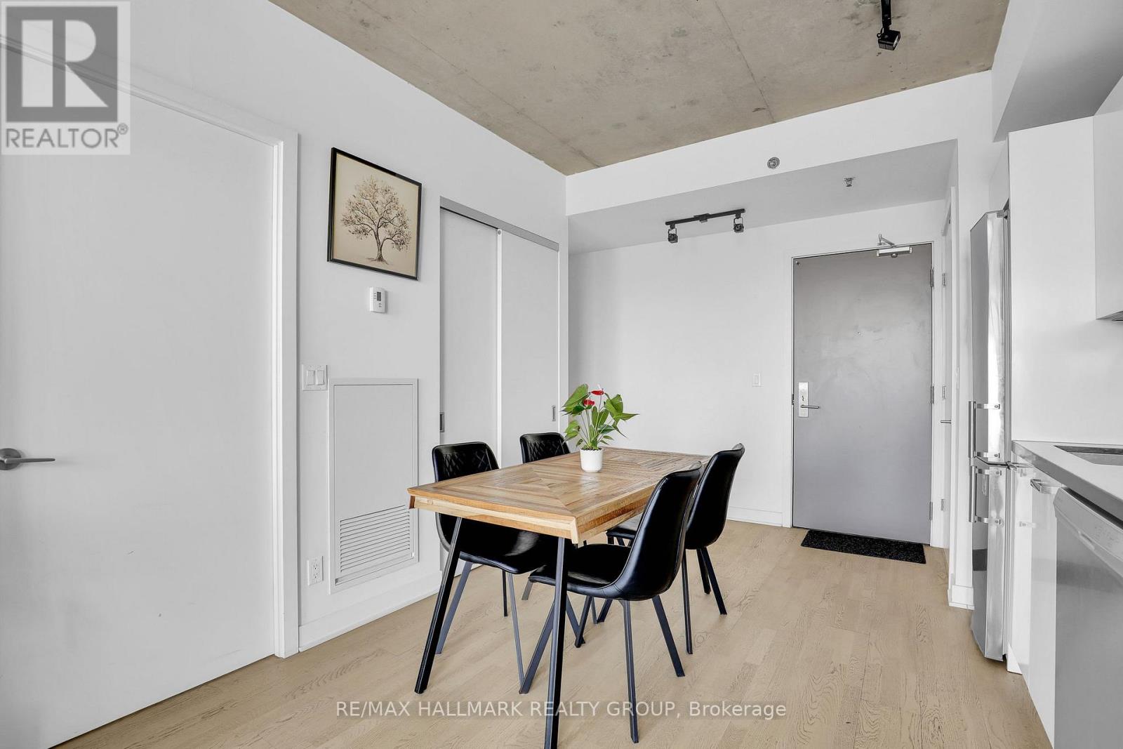 #1204 203 CATHERINE STREET - 16