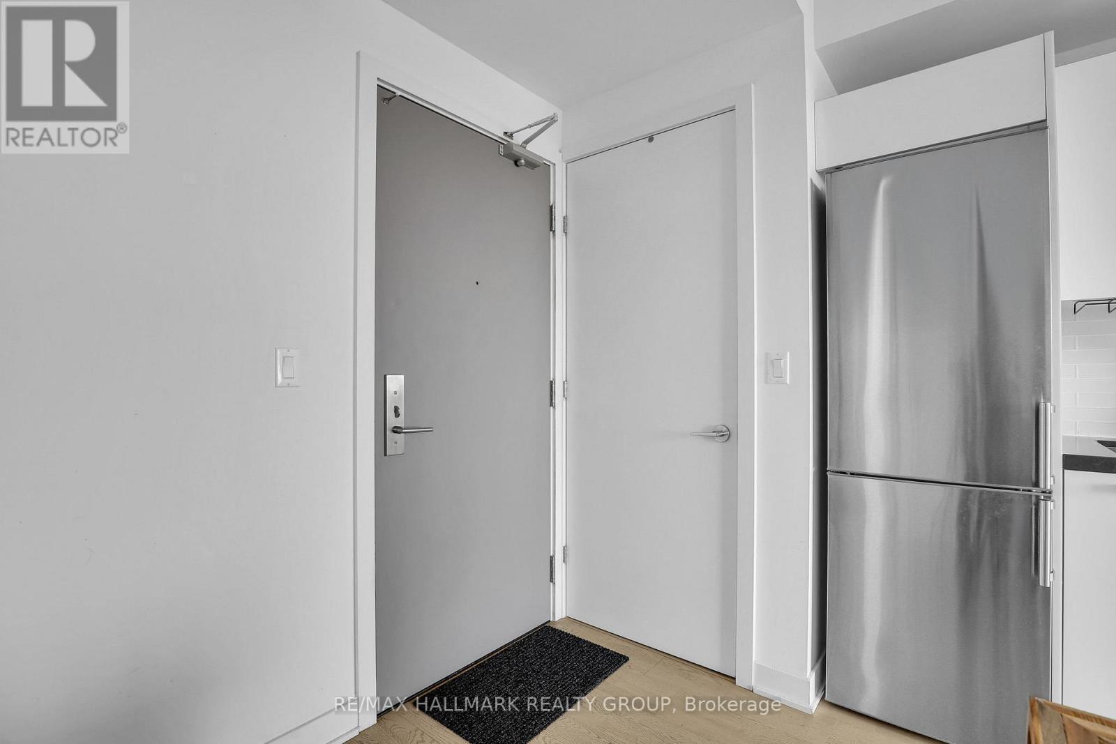 #1204 203 CATHERINE STREET - 8