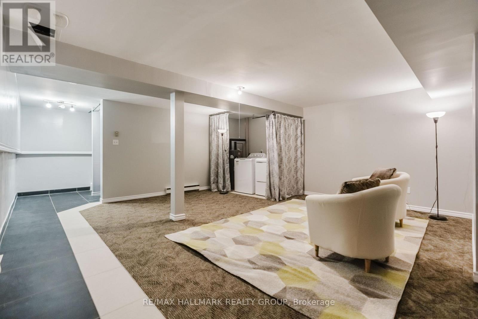 #6 228 HARRIOT PRIVATE - Image 31