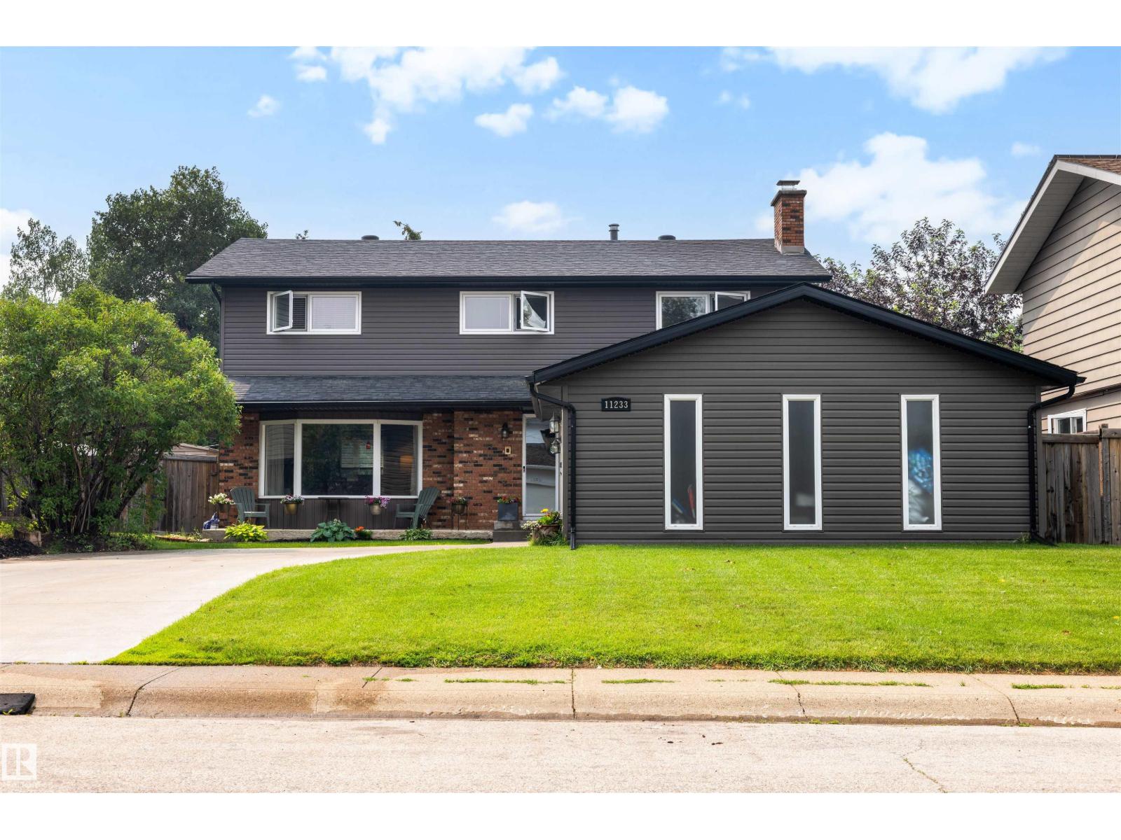 11233 34A AV NW - 42