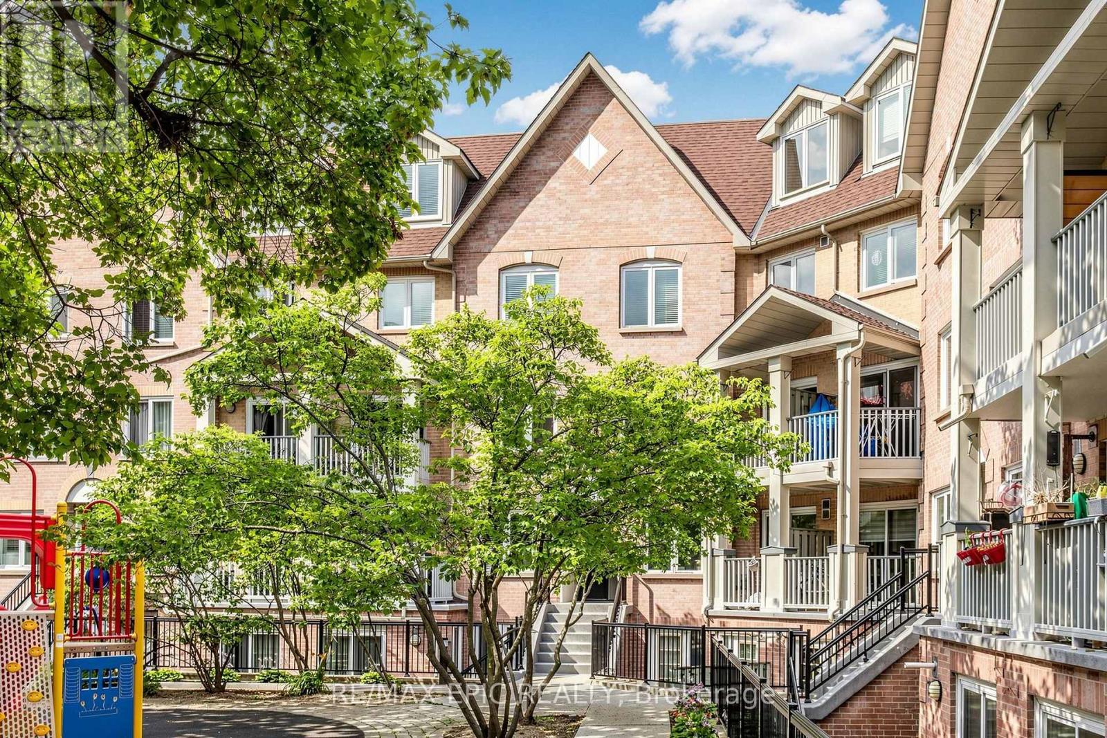 #732 75 WELDRICK ROAD E - 27