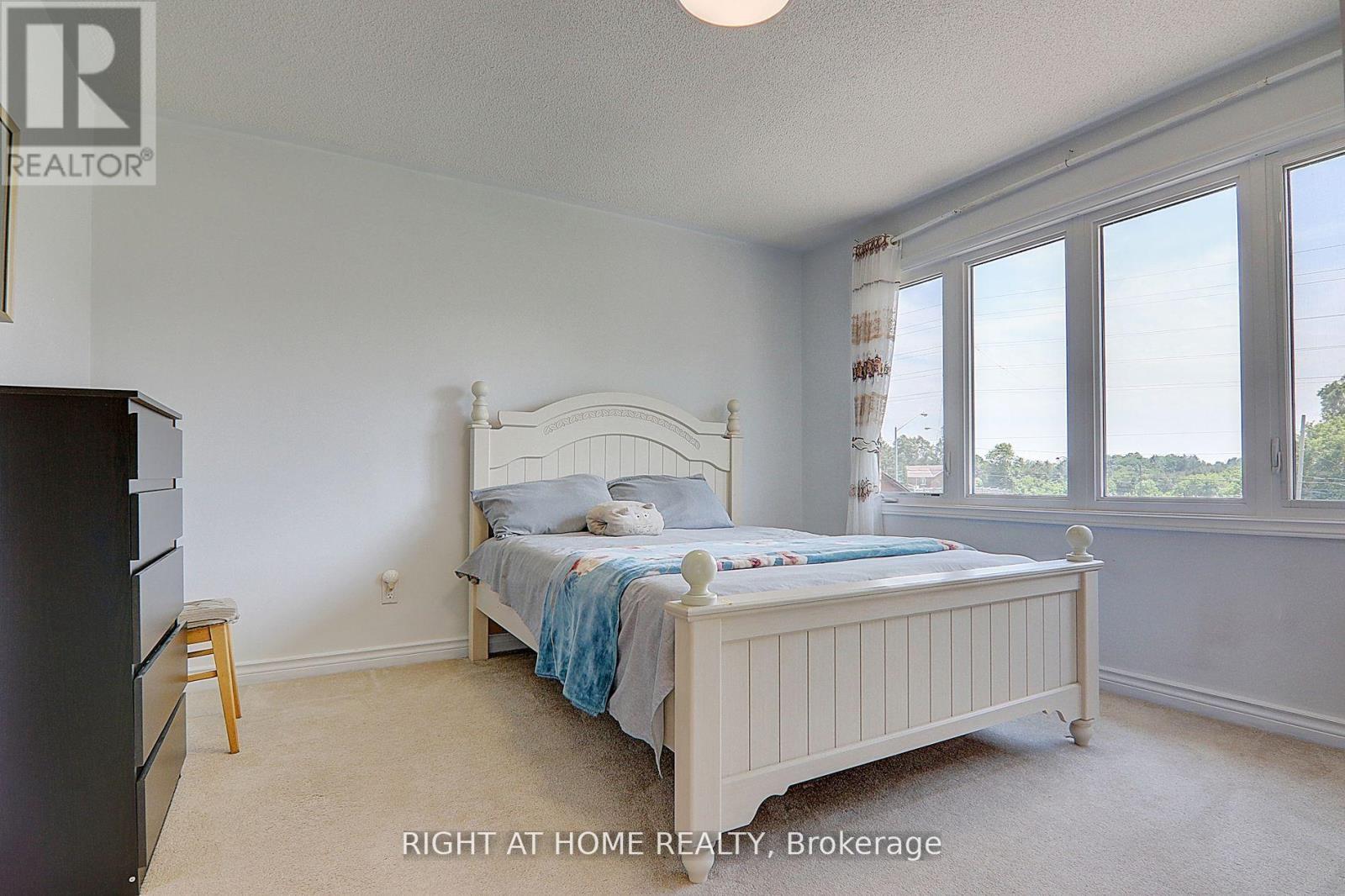 1008 MOUNT ALBERT ROAD - 20