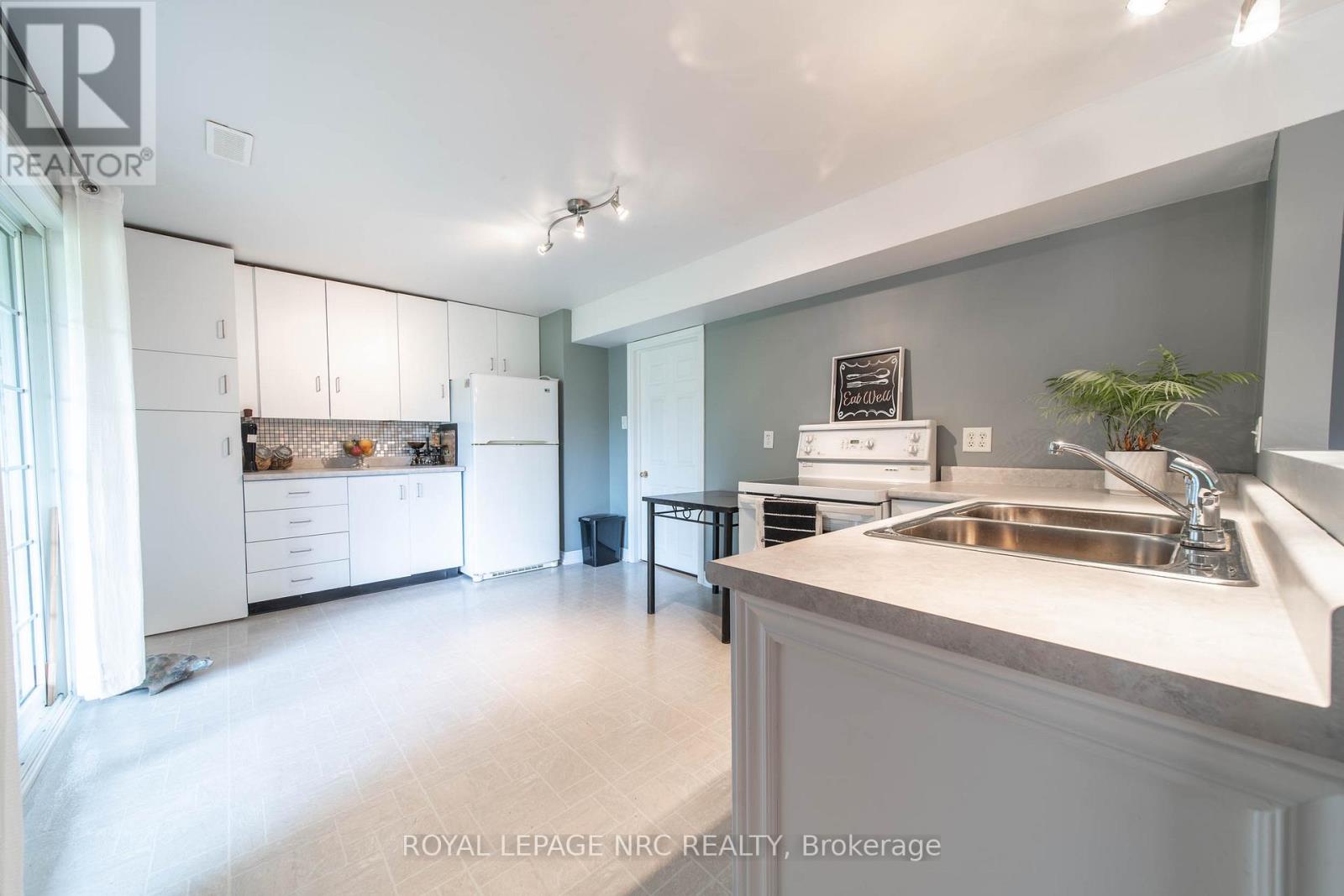 101 CANBY STREET - 23