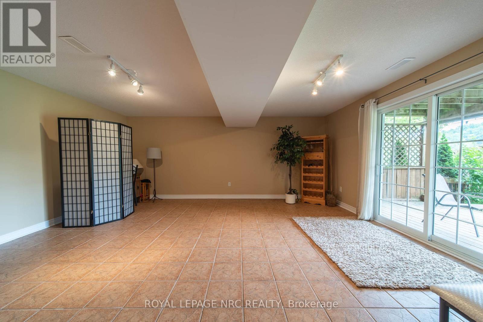 101 CANBY STREET - 26