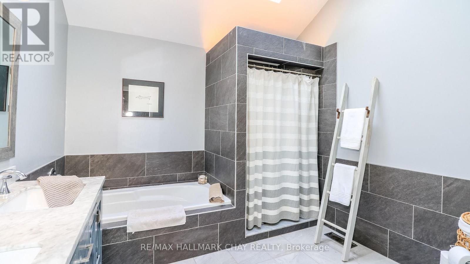 46 PINE RIDGE TRAIL - 18