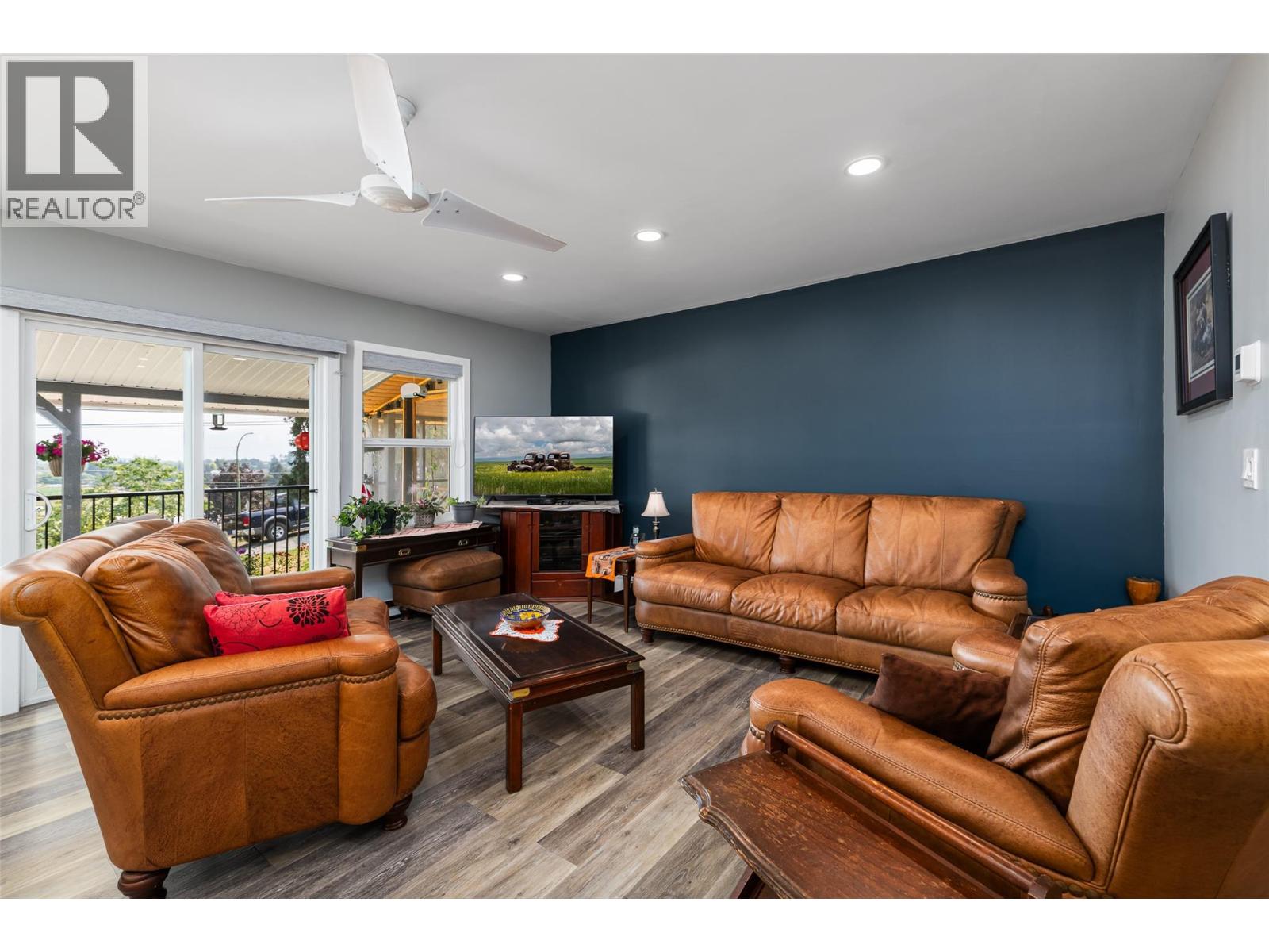 2622 3 Highway - 11