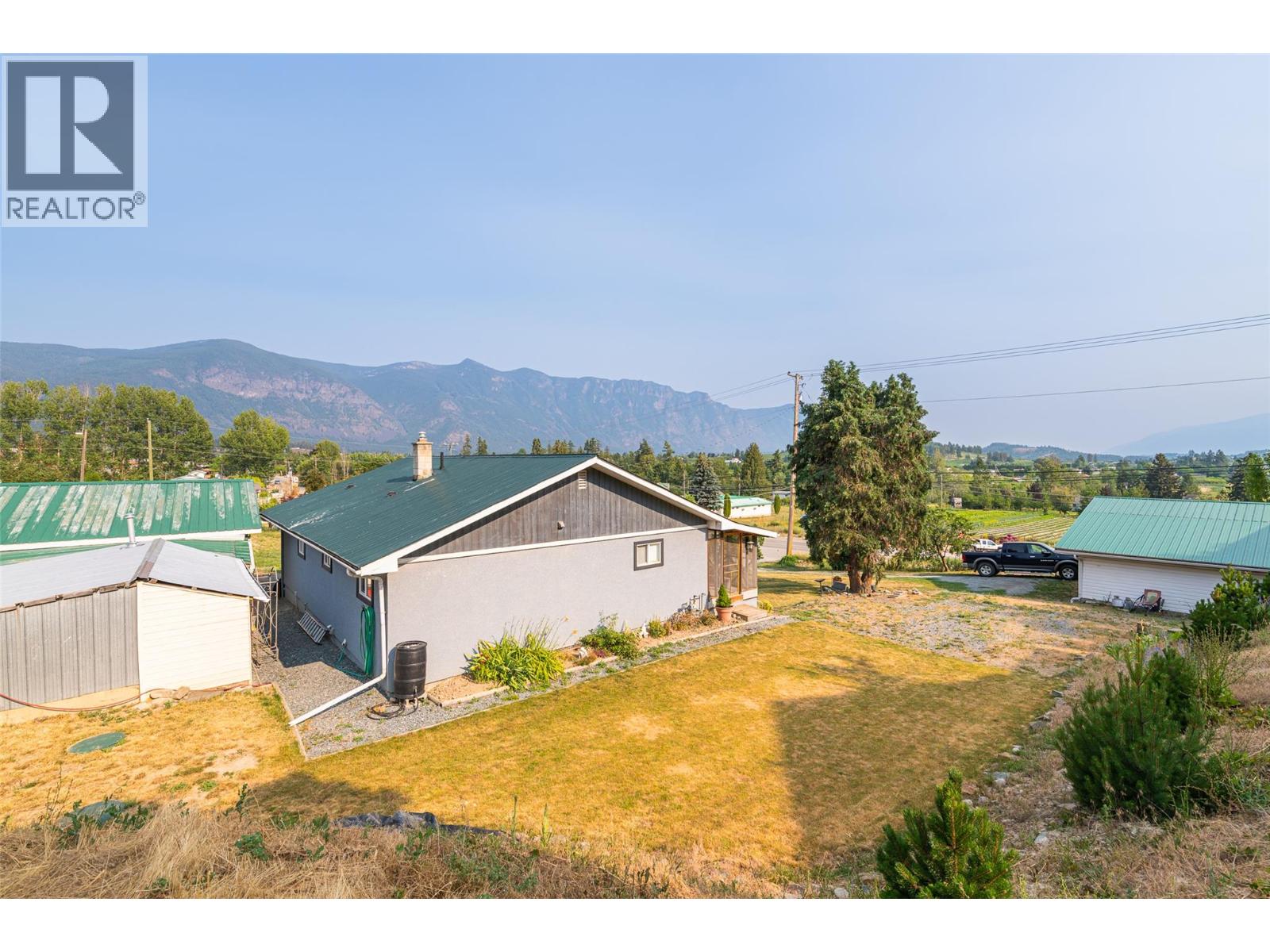 2622 3 Highway - 33