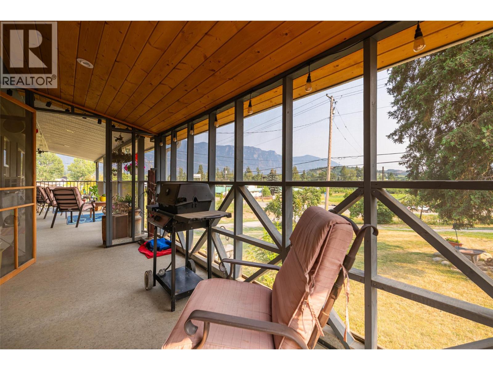 2622 3 Highway - 4