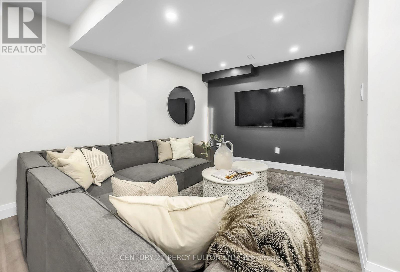 54 CONARTY CRESCENT - Image 36