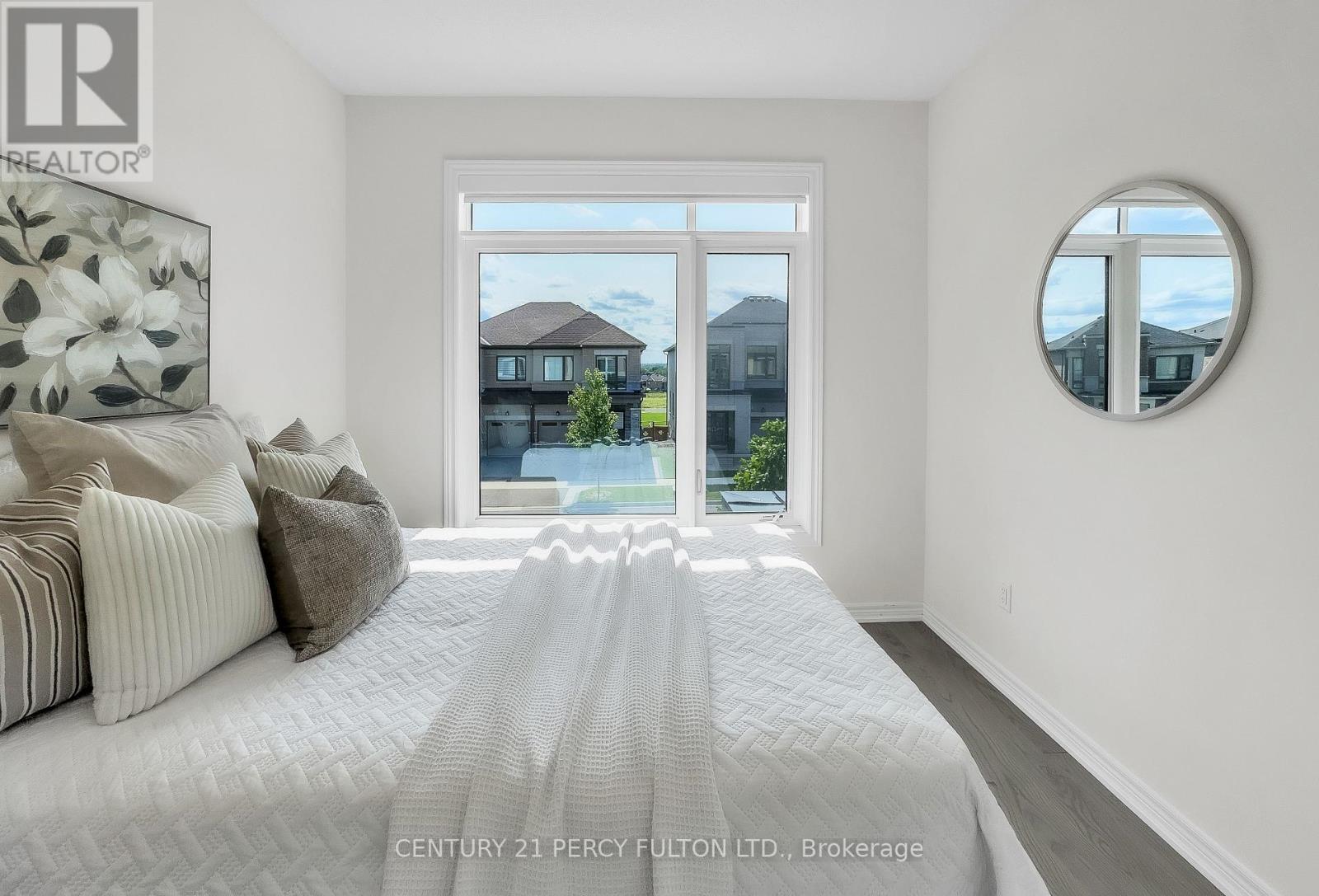 54 CONARTY CRESCENT - 29