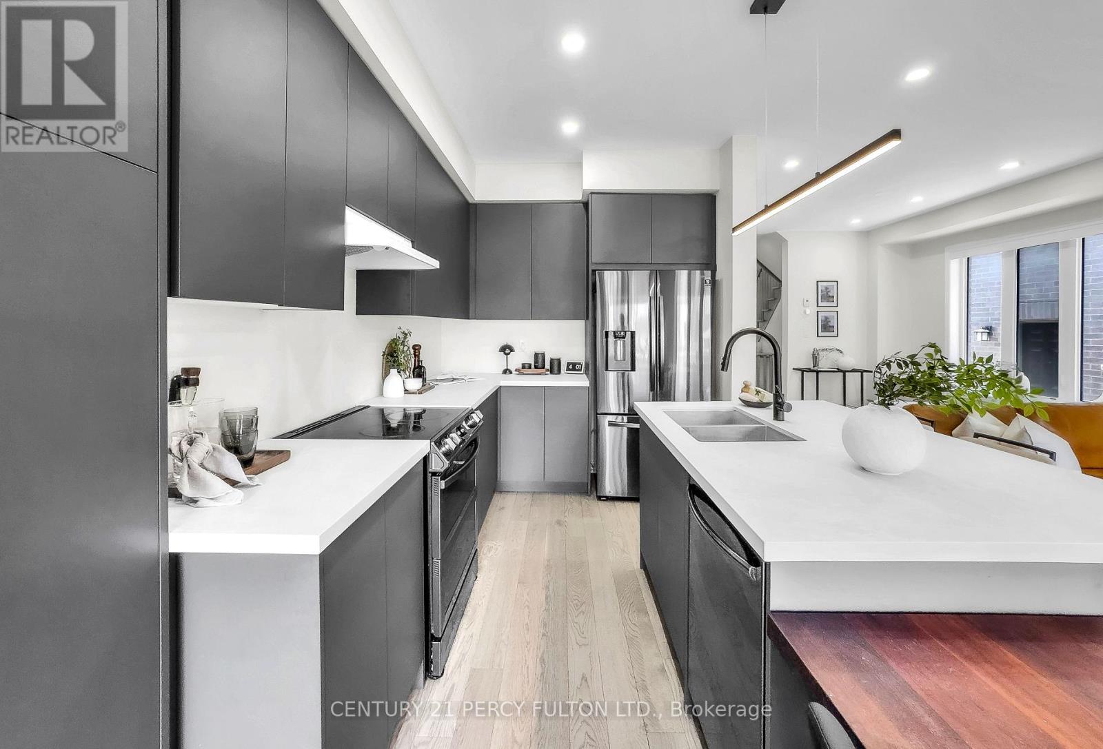 54 CONARTY CRESCENT - 15