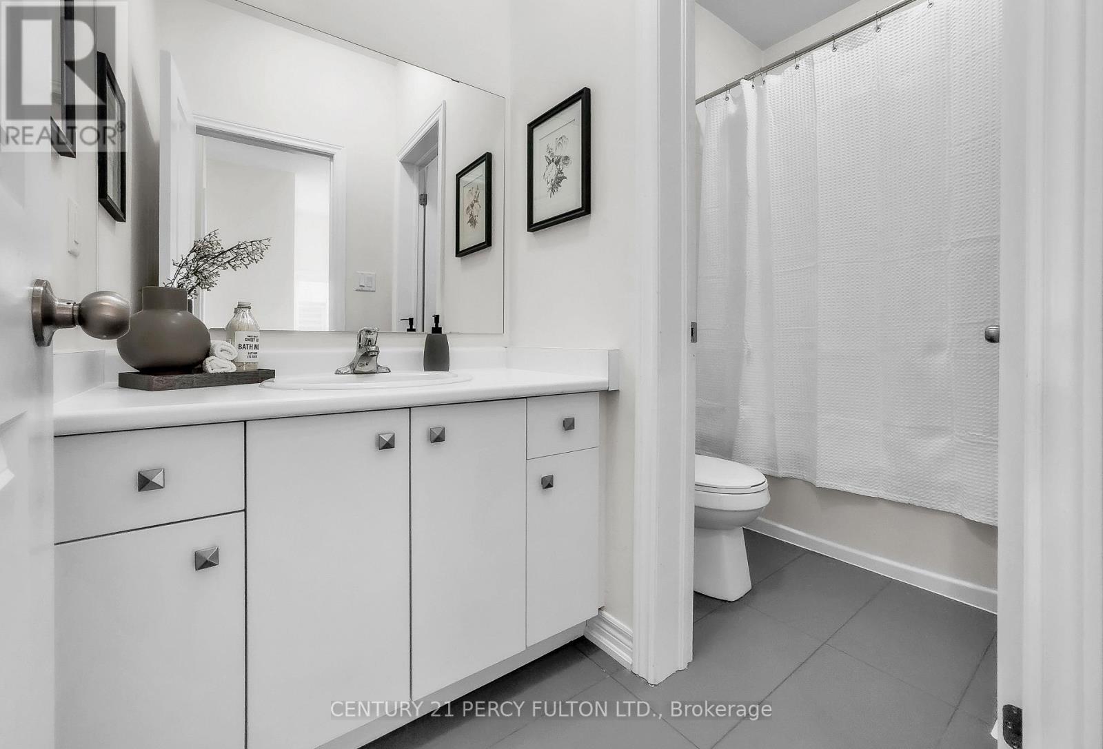 54 CONARTY CRESCENT - 27