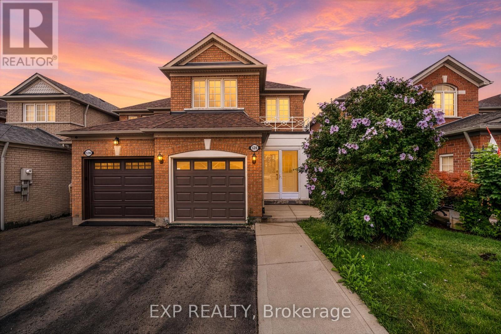 128 OLYMPIA CRESCENT - 1