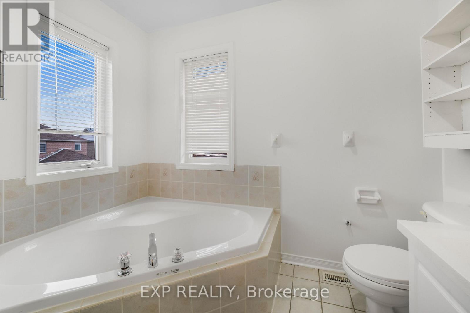 128 OLYMPIA CRESCENT - 14