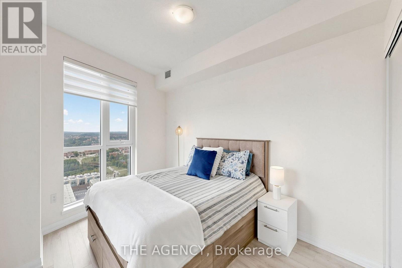 #1404 65 WATERGARDEN DRIVE - 17