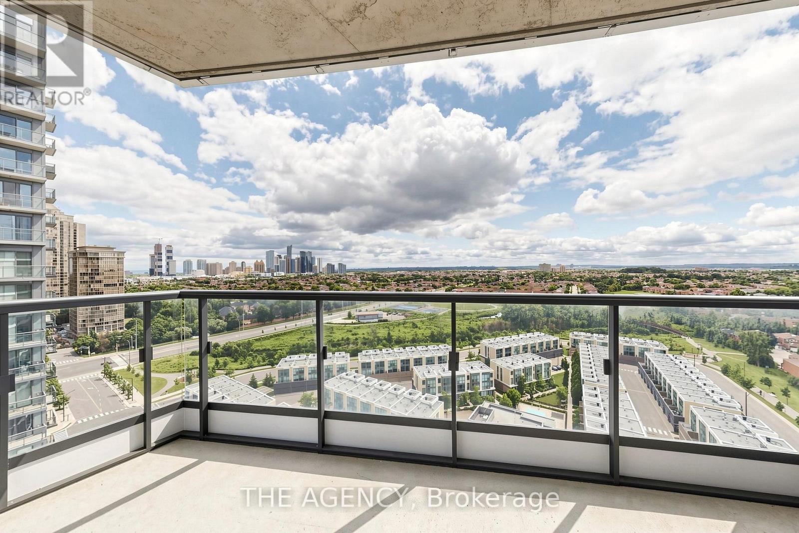 #1404 65 WATERGARDEN DRIVE - 30
