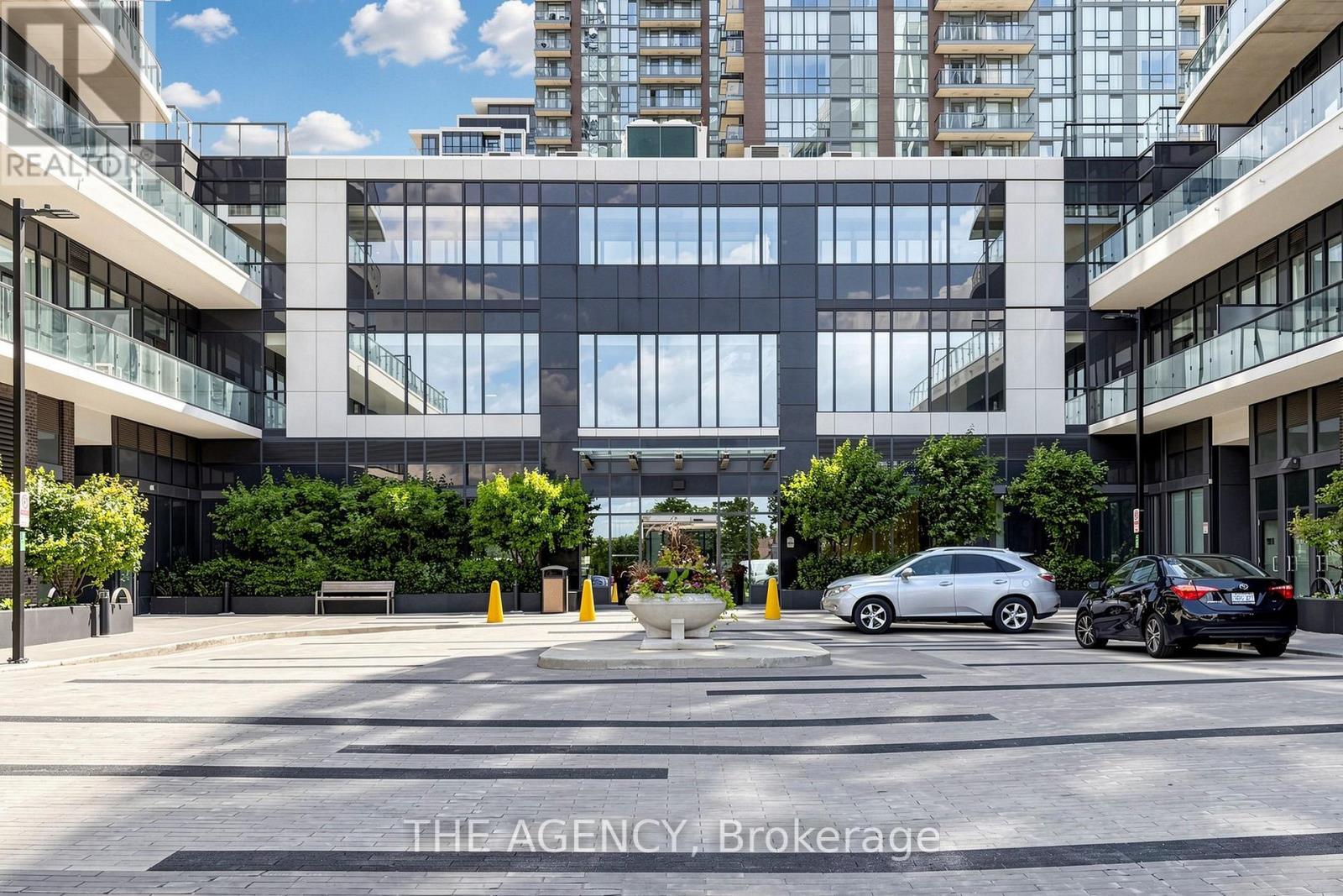 #1404 65 WATERGARDEN DRIVE - 4