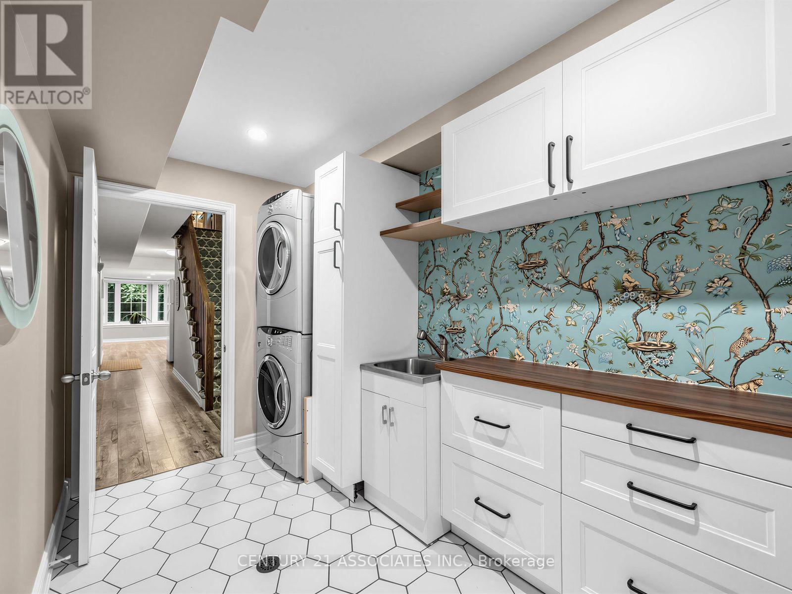 #48 233 DUSKYWING WAY - 28