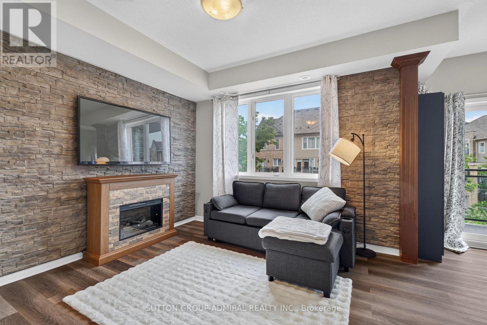 #213 3075 THOMAS STREET - 10