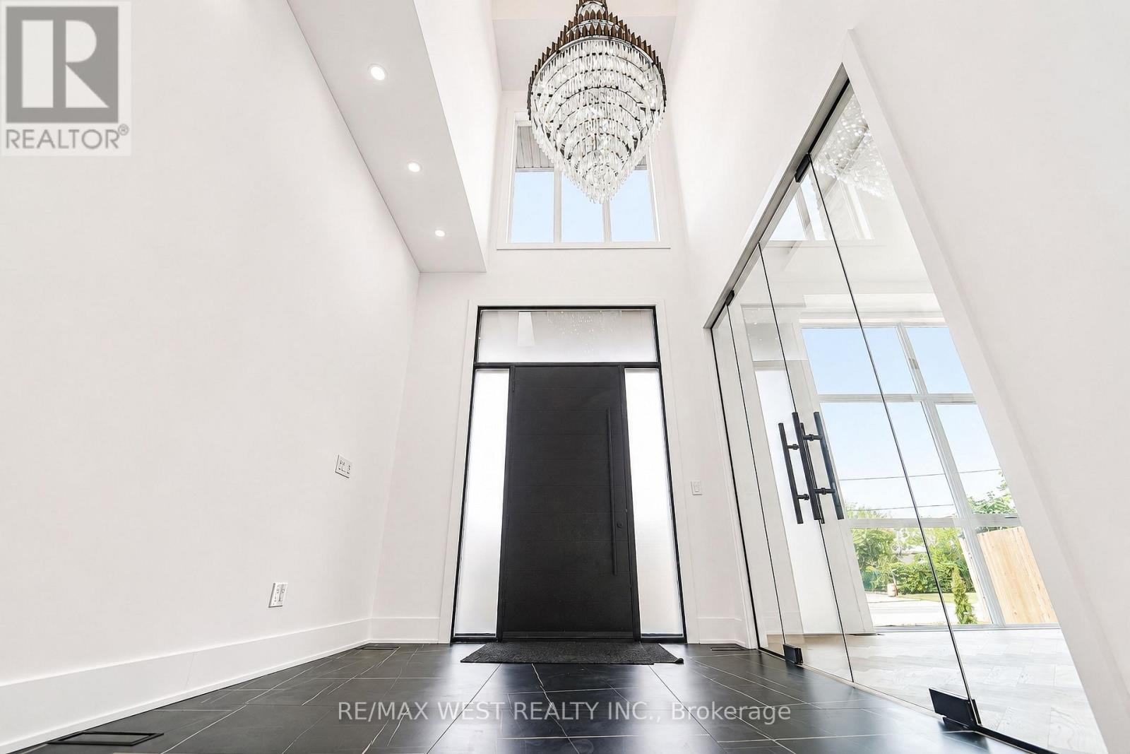 53 CELT AVENUE - Image 3