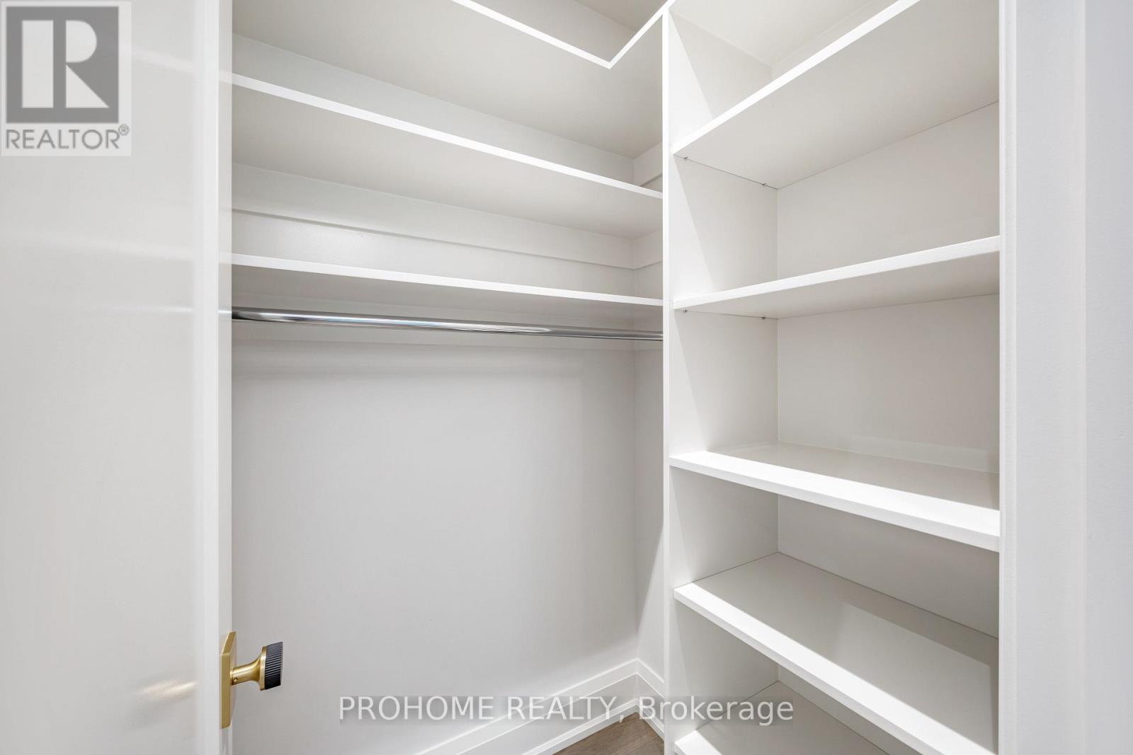 166 KRIEGHOFF AVENUE - Image 36
