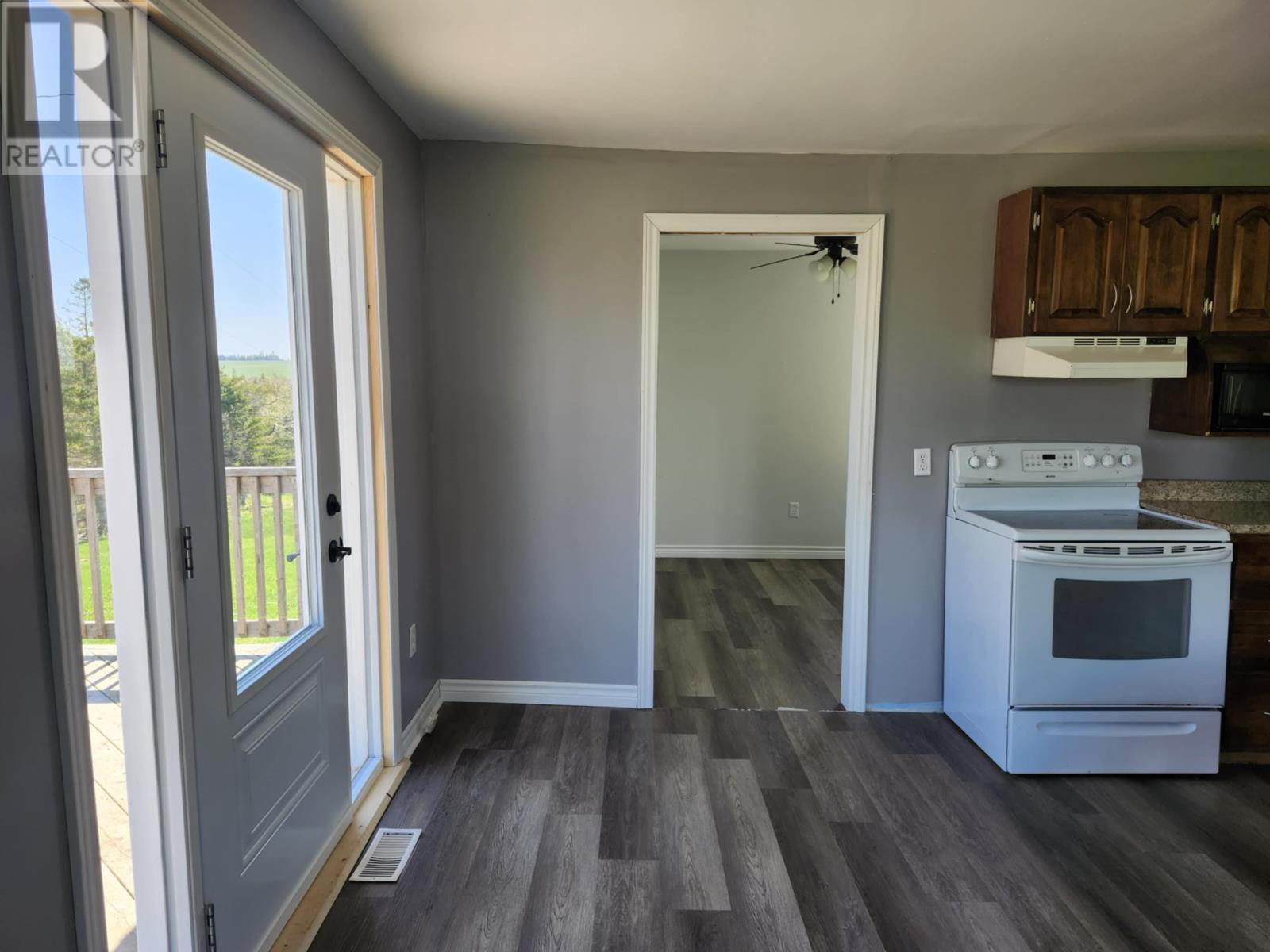 654 Junction Road - 6