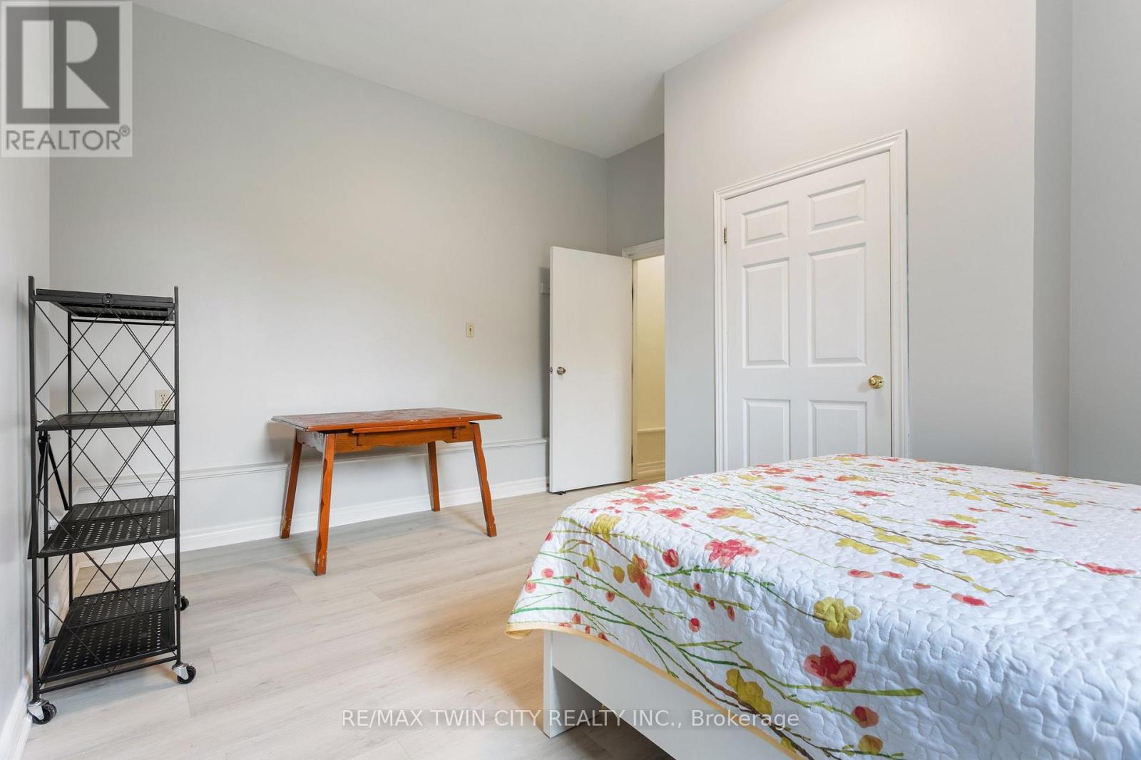 25 SAUNBY STREET - Image 26