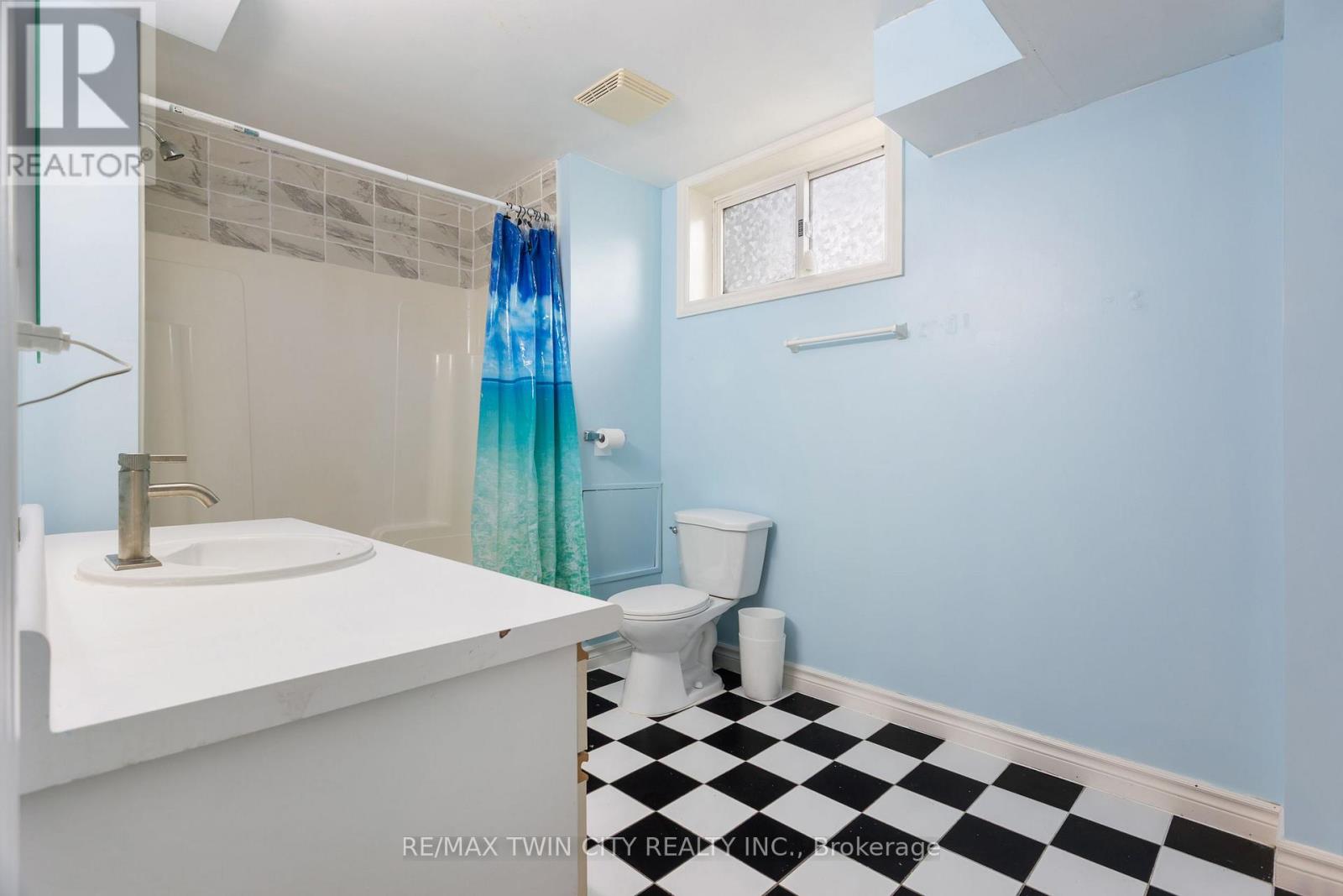 25 SAUNBY STREET - Image 36