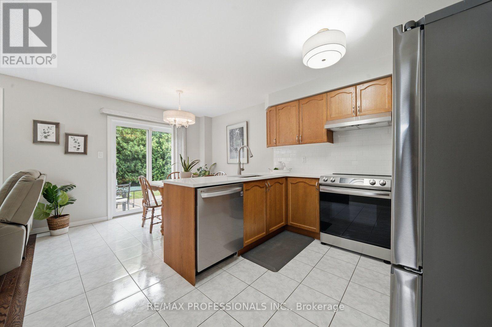 200 MORRISON DRIVE - 10