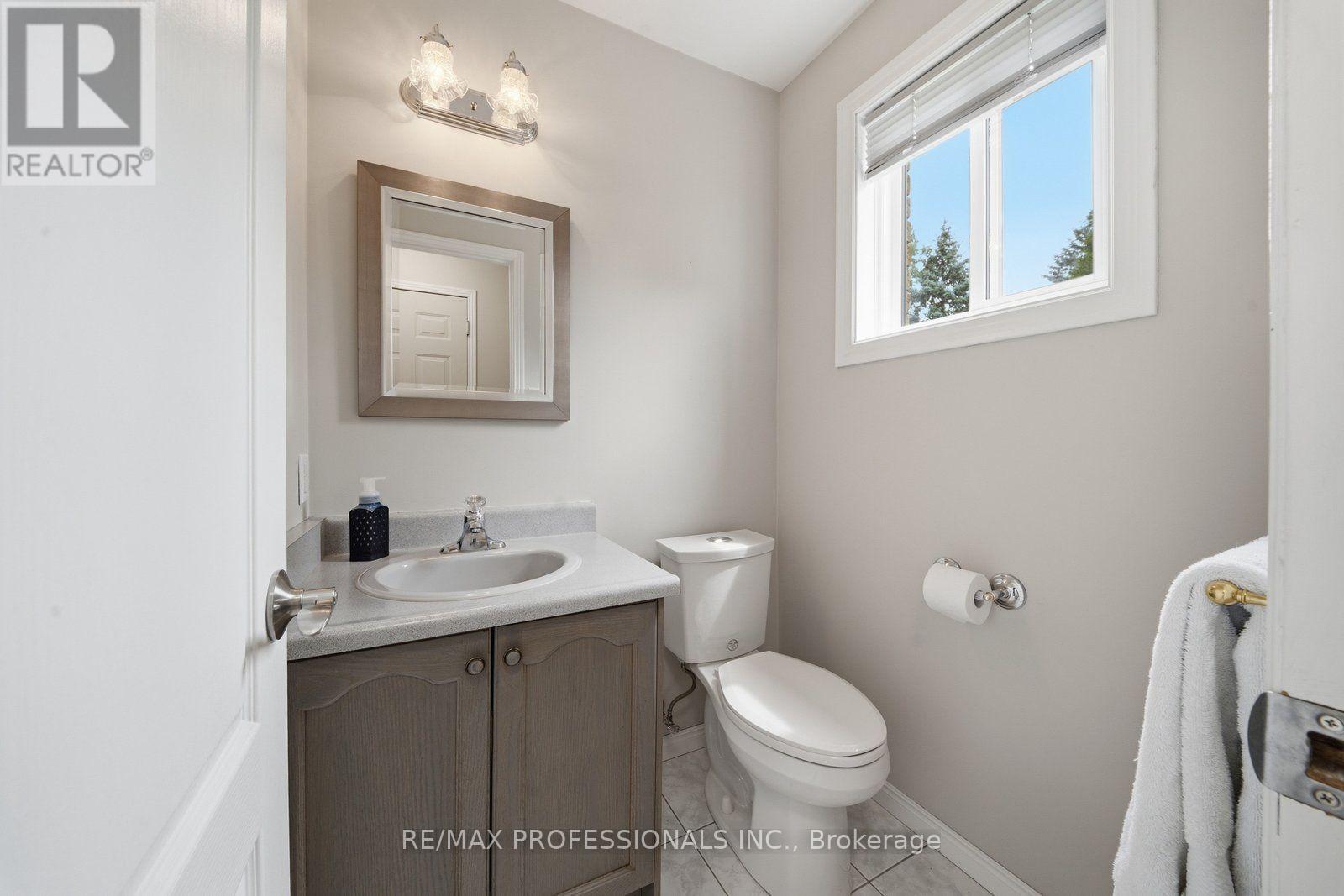 200 MORRISON DRIVE - 15