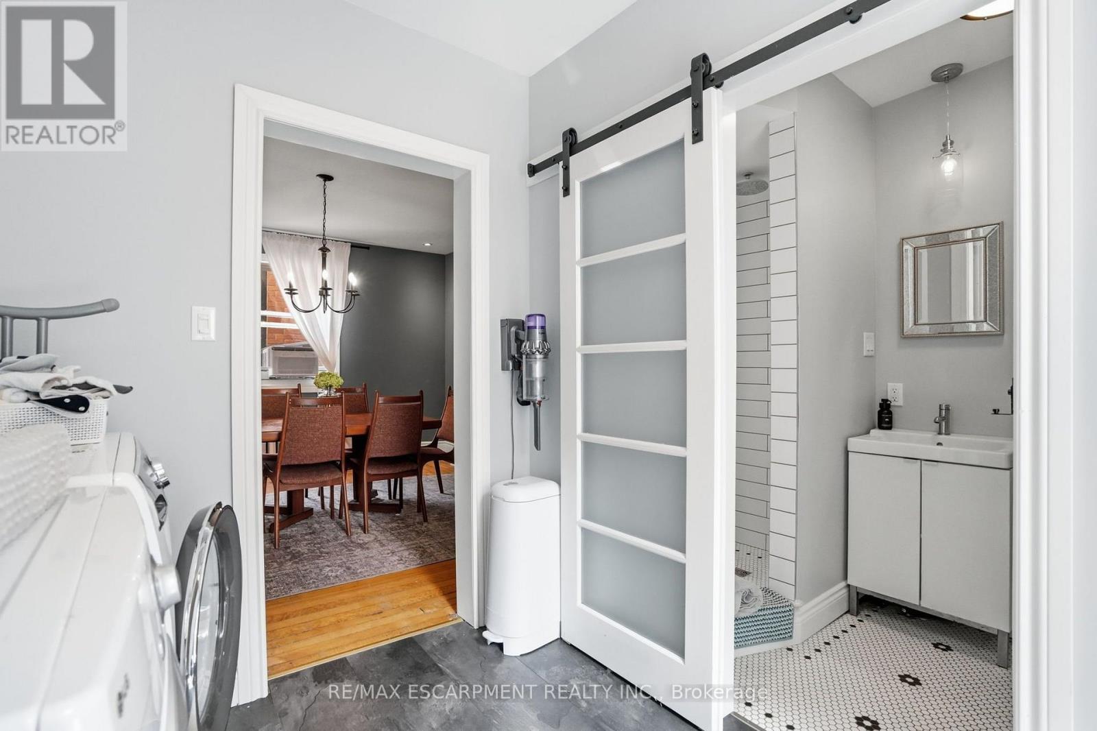 62 ALANSON STREET - 38