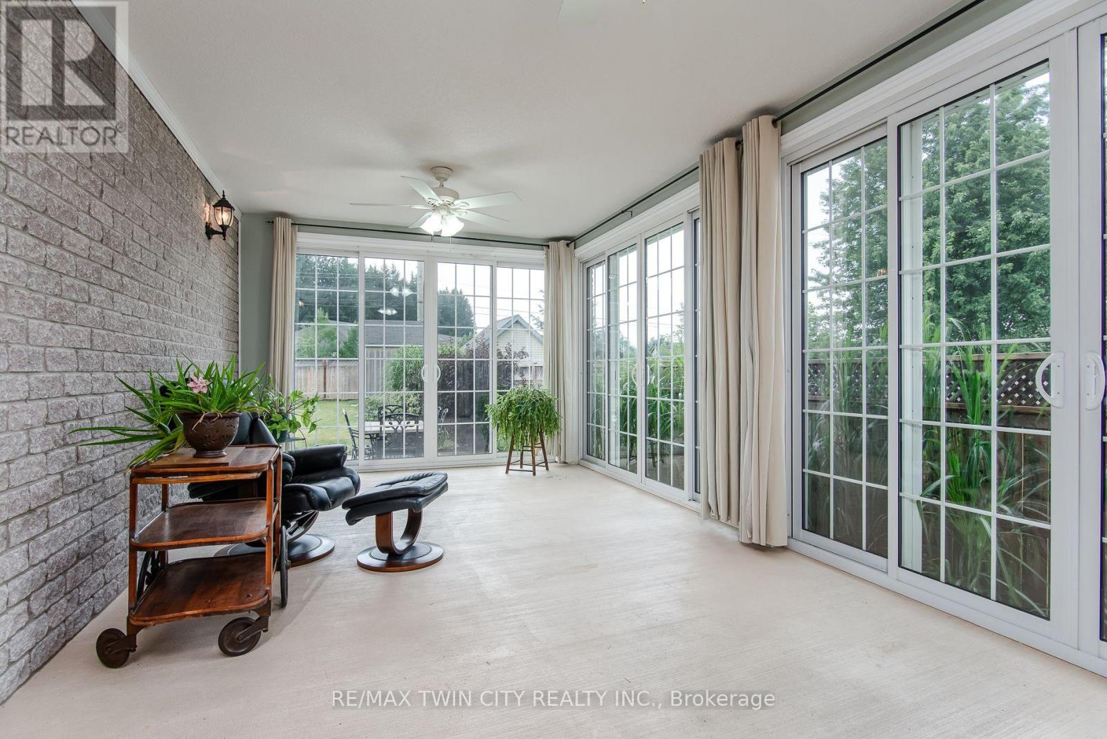 190 LASCHINGER BOULEVARD - 11