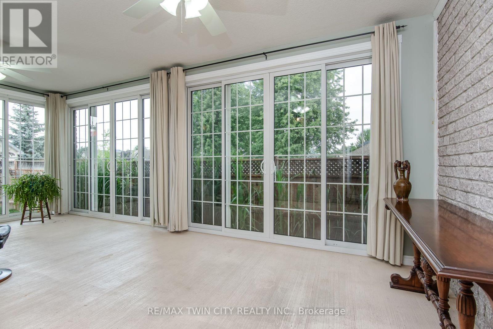 190 LASCHINGER BOULEVARD - 12