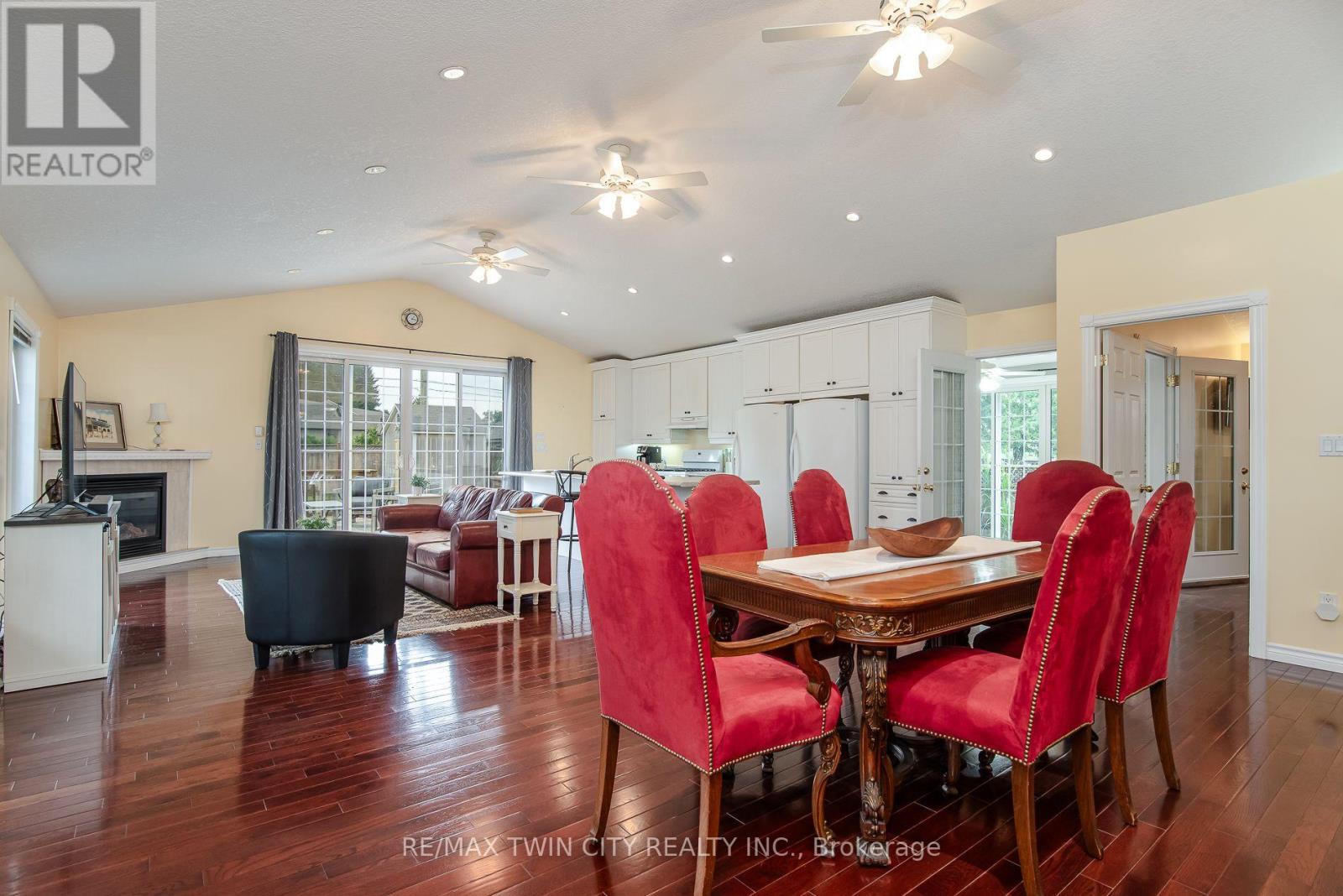 190 LASCHINGER BOULEVARD - 14