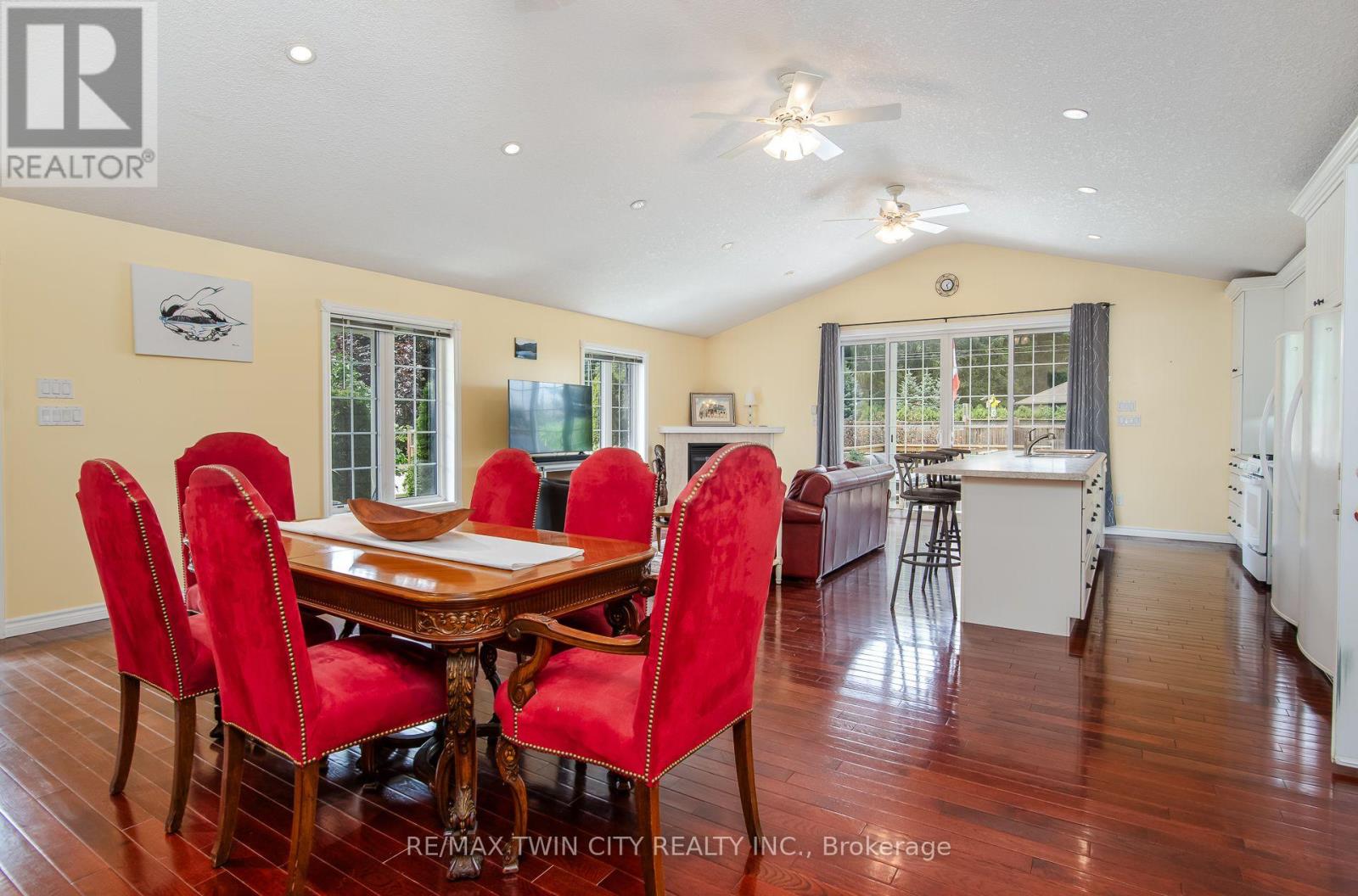 190 LASCHINGER BOULEVARD - 20