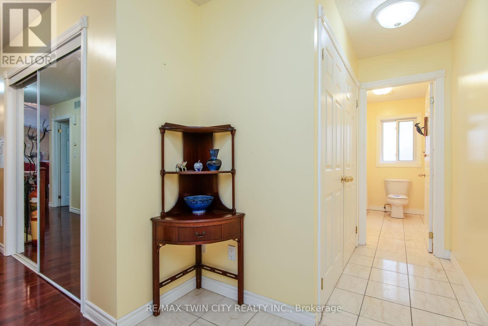 190 LASCHINGER BOULEVARD - 27