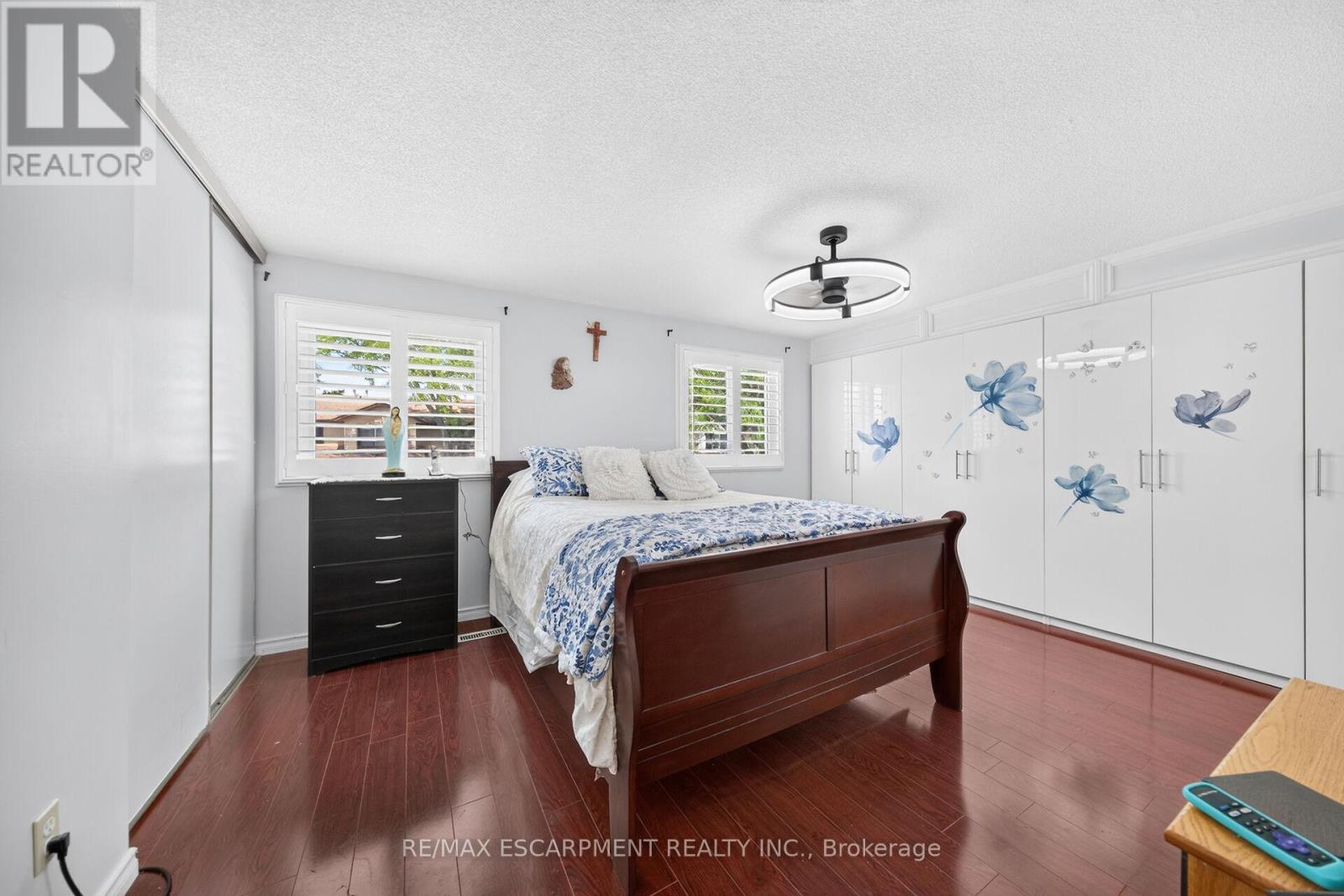 #27 860 RYMAL ROAD E - 21