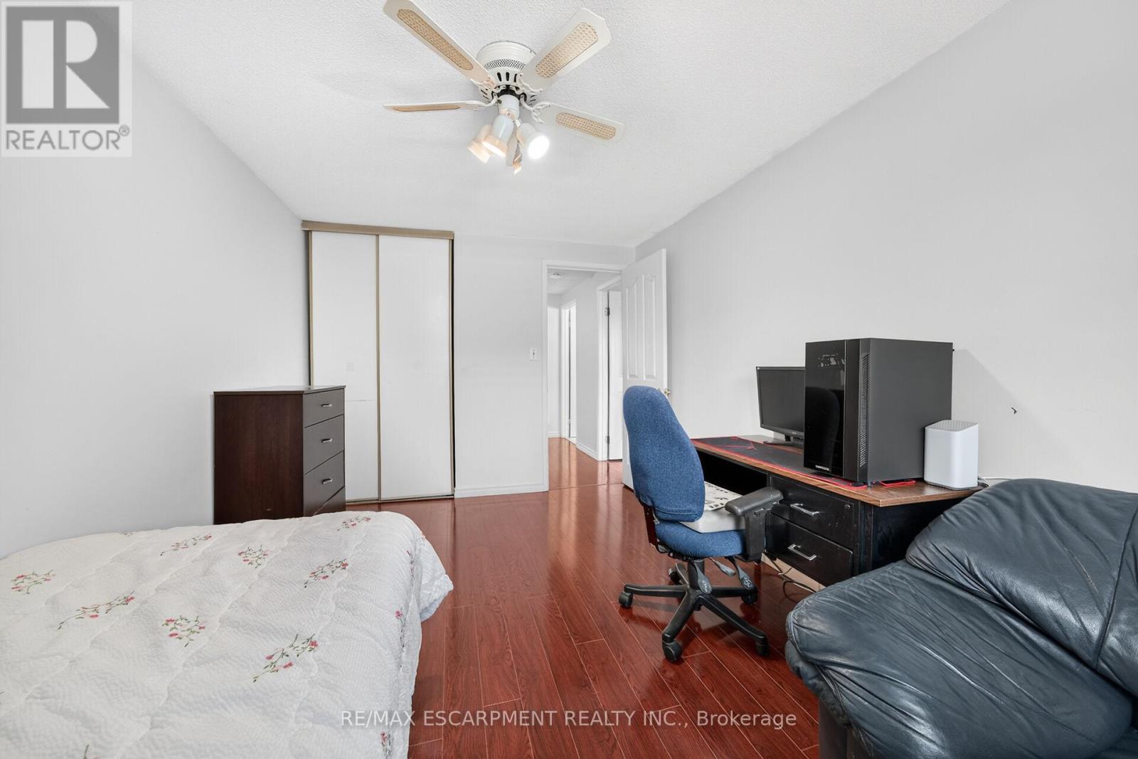 #27 860 RYMAL ROAD E - 26