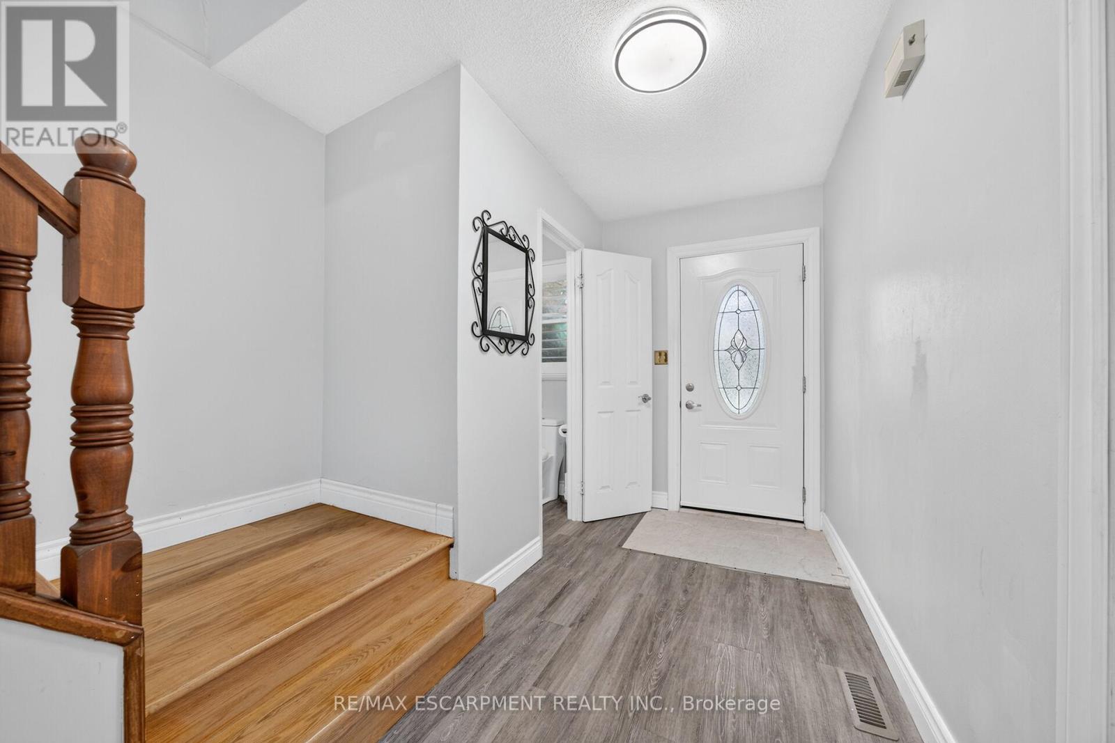 #27 860 RYMAL ROAD E - 3