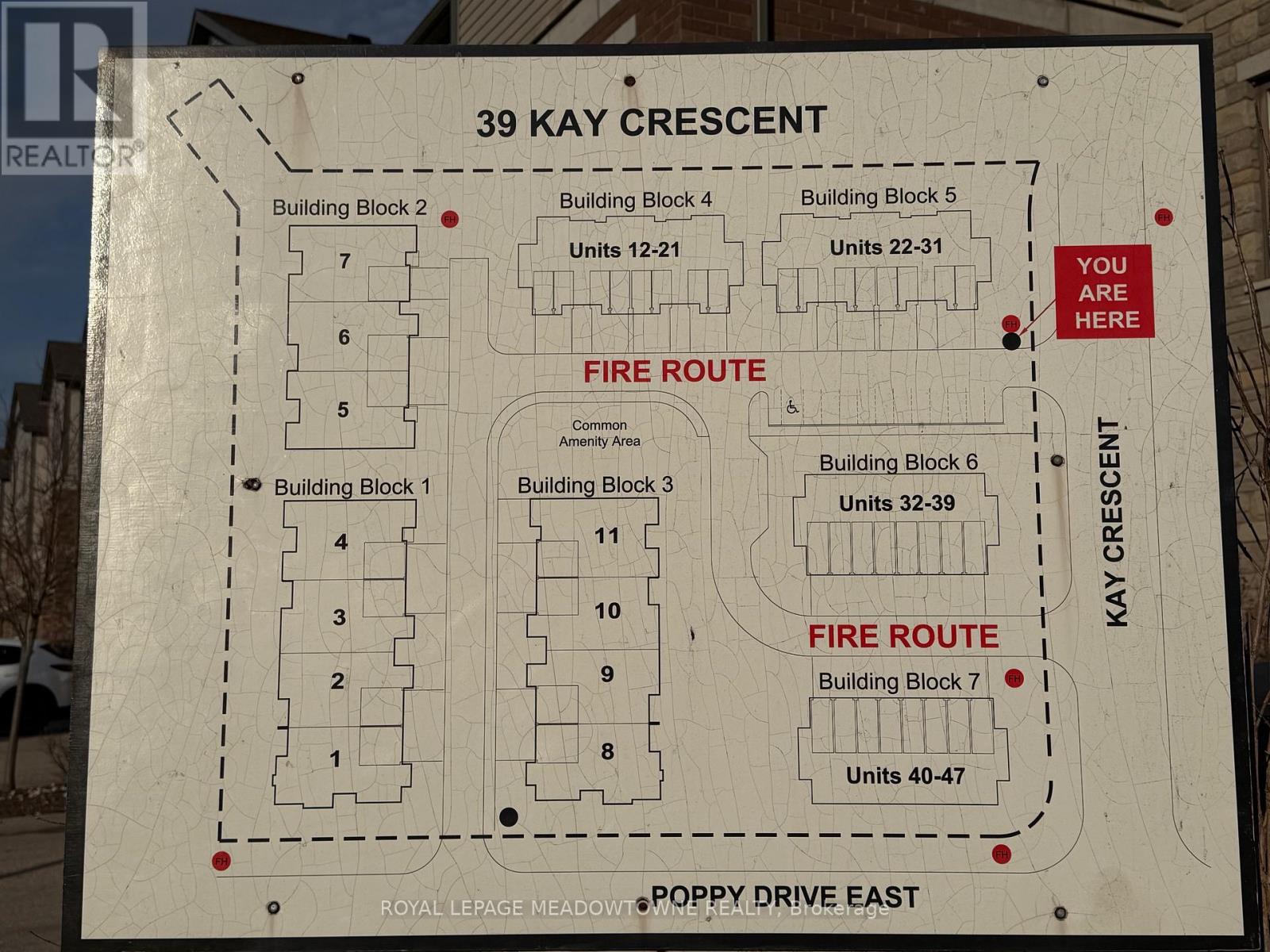 #20 39 KAY CRESCENT - 32